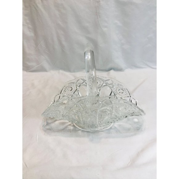 Vintage L.E. Smith crystal basket with applied solid glass handle. - Picture 1 of 11